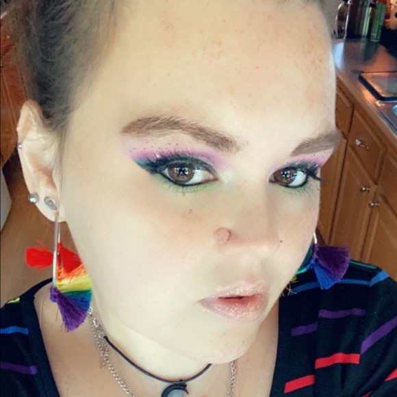 Meet your Posher, Rae - Picture 9 of 16